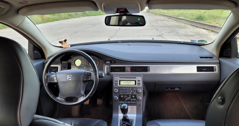 Volvo V70 cena 18000 przebieg: 425000, rok produkcji 2008 z Góra małe 232